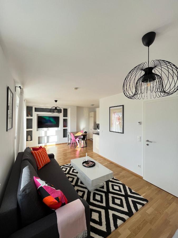 Penthouse Near Central Station With Free Parking Wien Eksteriør billede