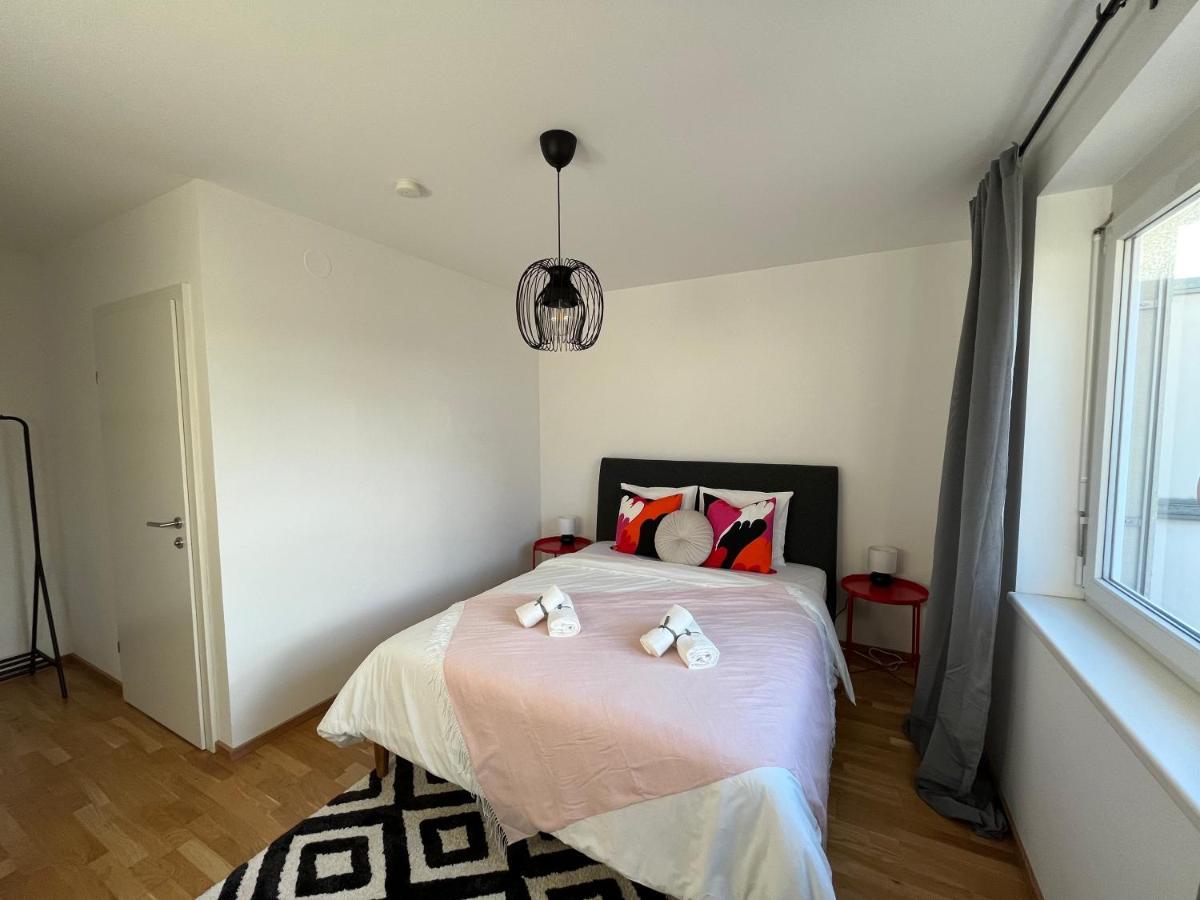 Penthouse Near Central Station With Free Parking Wien Eksteriør billede