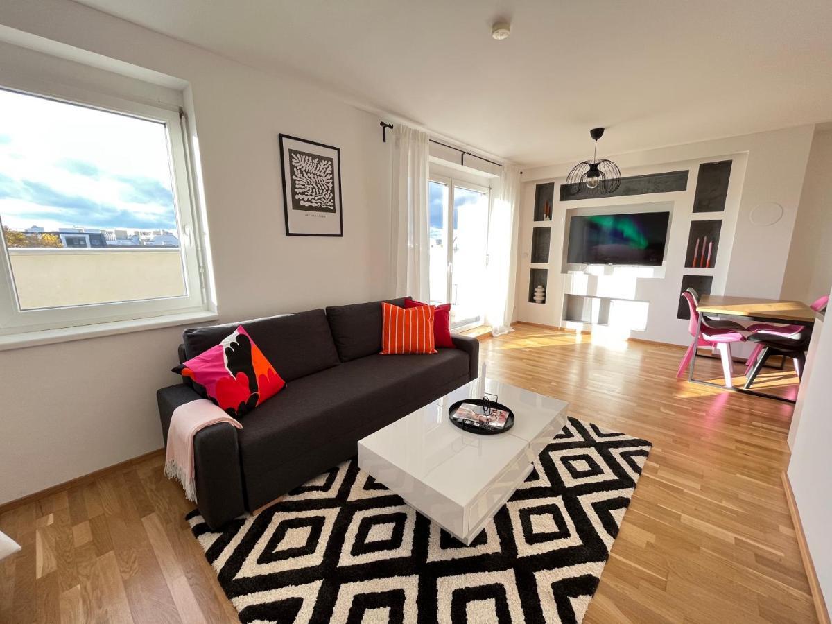Penthouse Near Central Station With Free Parking Wien Eksteriør billede
